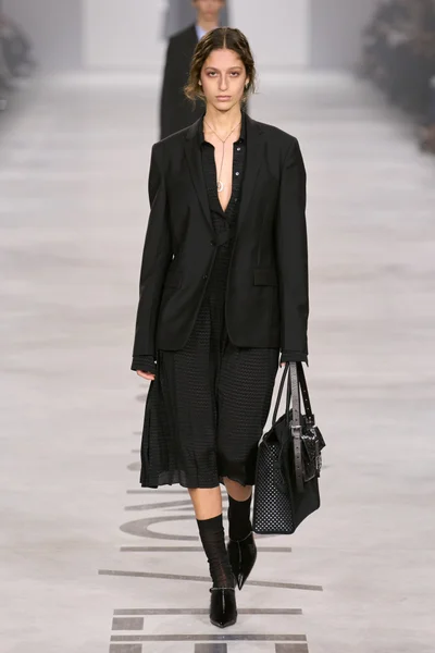Look 1